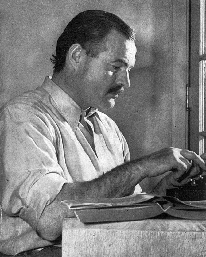 Ernest Hemingway in 11939, photography by Lloyd Arnold.